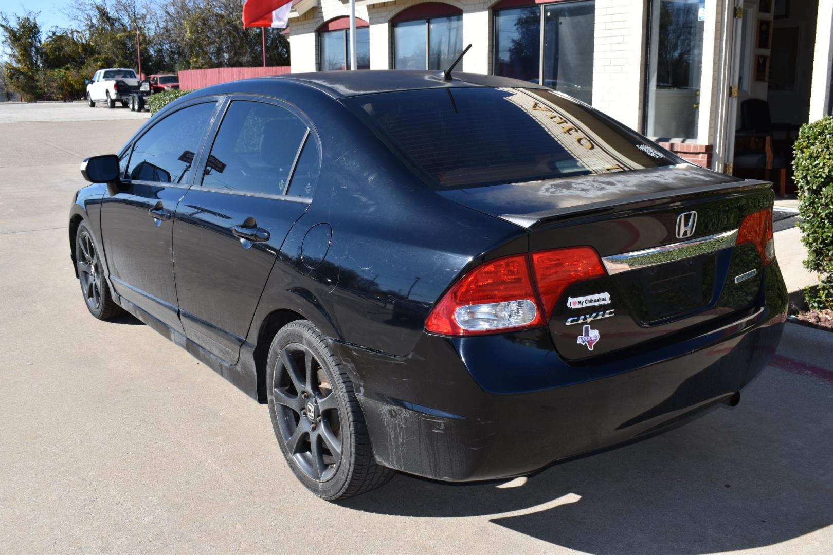 2010 Black /Black Honda Civic Hybrid CVT AT-PZEV (JHMFA3F23AS) with an 1.3L L4 SOHC 8V HYBRID engine, Continuously Variable Transmisson transmission, located at 5925 E. BELKNAP ST., HALTOM CITY, TX, 76117, (817) 834-4222, 32.803799, -97.259003 - Deciding to buy a 2007 Chevrolet Uplander LT Ext. 1LT depends on your specific needs and preferences, as well as the condition of the vehicle and your budget. Here are some reasons why you might consider purchasing it: Spacious Interior: The Uplander LT Ext. 1LT is known for its spacious interior, - Photo#2
